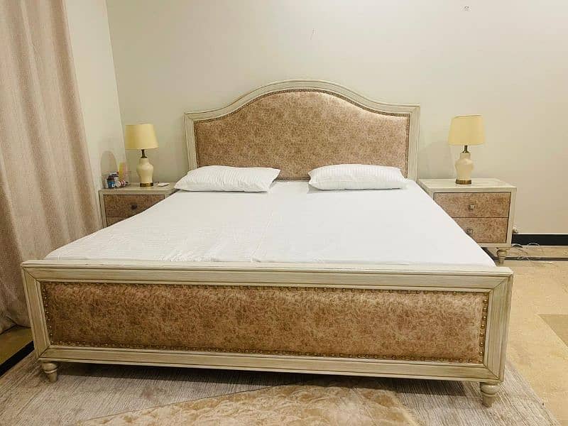 White King Size Bed 13