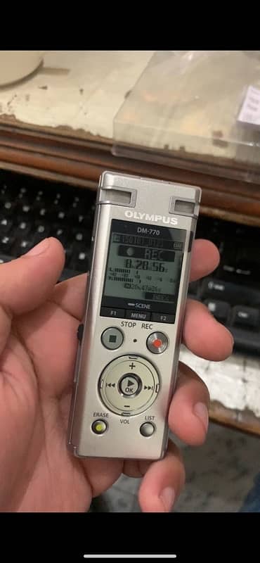 olympus digital voice recorder dm-770 with 3 mic 4