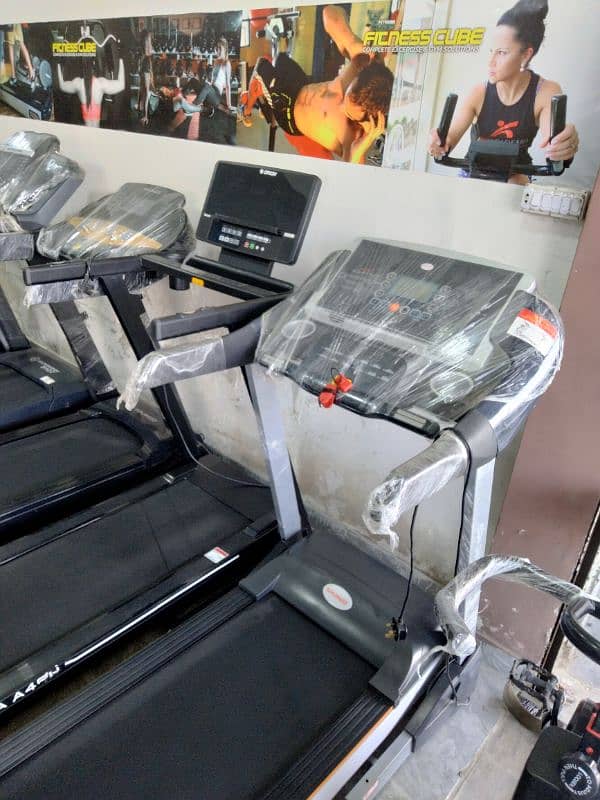 (DELIVERY FREE) RAMZAN OFFER COD. SLIGHTLY USED TREADMILLS AVAILABLE 1