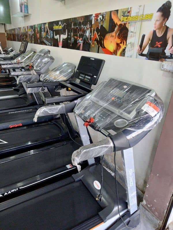 (DELIVERY FREE) RAMZAN OFFER COD. SLIGHTLY USED TREADMILLS AVAILABLE 3