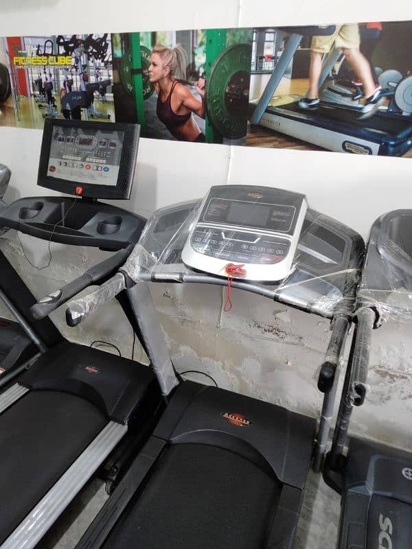 (DELIVERY FREE) RAMZAN OFFER COD. SLIGHTLY USED TREADMILLS AVAILABLE 17