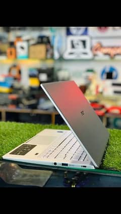 Acer Swift i5 11generation g7 8/512