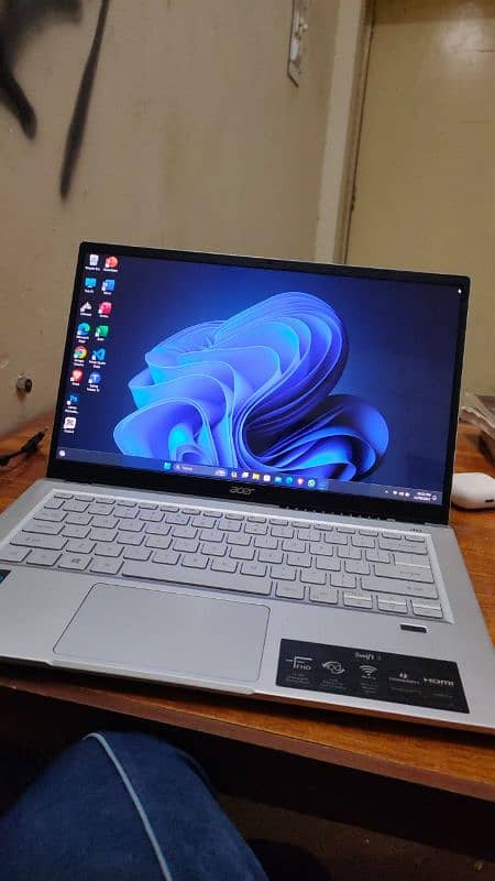 Acer Swift i5 11generation g7 8/512 1