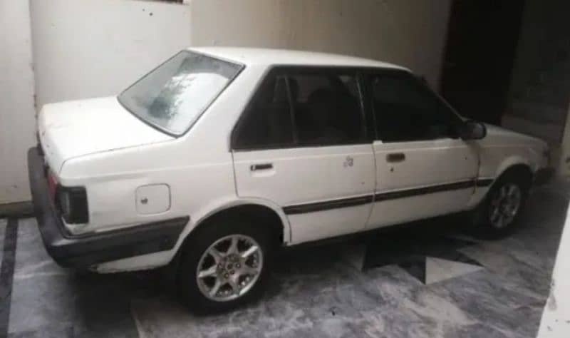 Nissan Sunny 1983 2