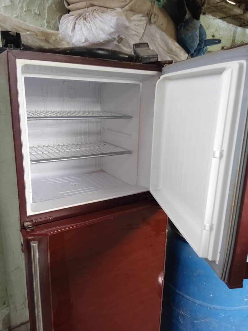 20000 Orient Fridge 2