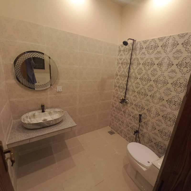 5 MARLA BRAND NEW HOUSE FOR SALE IN DHA RAHBAR 4