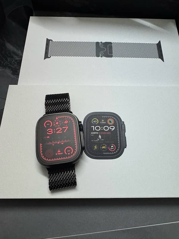 Apple Watch Ultra 2 Black Titanium 0