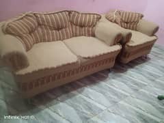 7 seater sofa set. . good condition condition 10/8 urgent sale