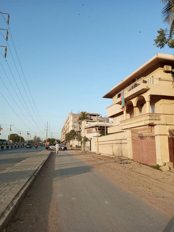 DEMOLISHED CORNER HOUSE AVAILABLE FOR AT SHARAH-E-NOOR JAHAN ROAD 4