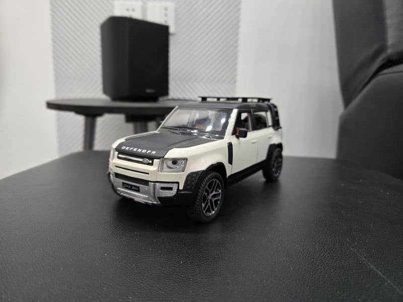 range rover defender diecast 1:24 0