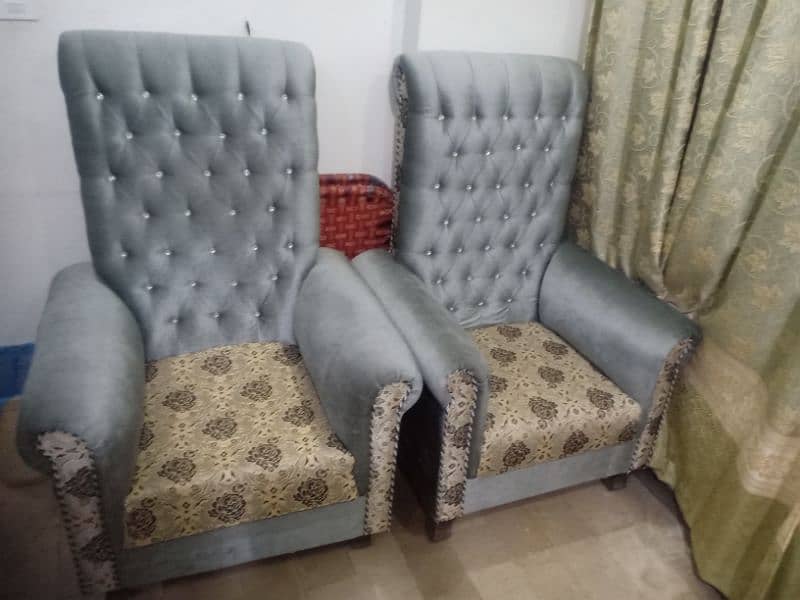 Sofa Set For Sell 1