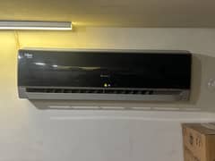 Gree inverter 1.5 ton G10 Variant AC for sell urgent