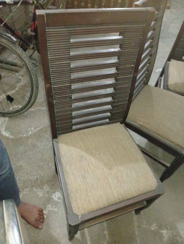 Dinner table with 6 chairs ( premium quality) 1