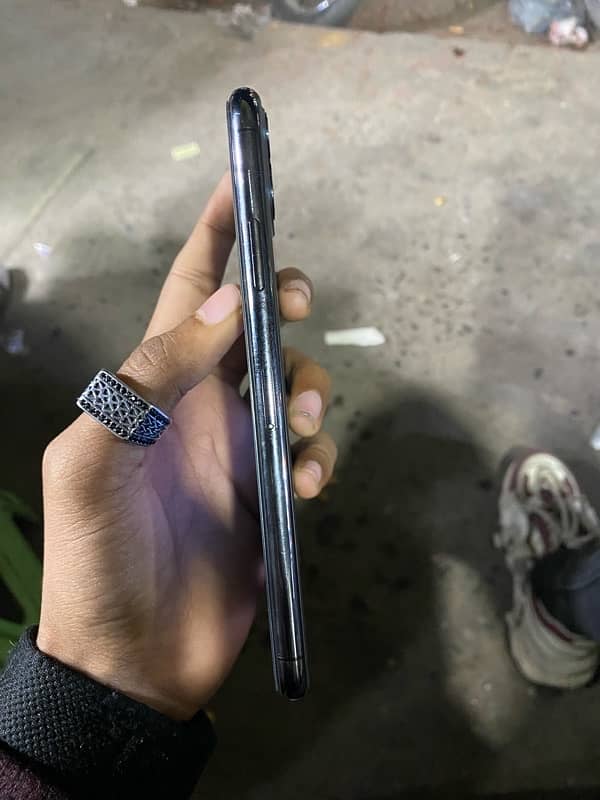 IPhone 11 Pro Max 256GB Factory Unlock 2