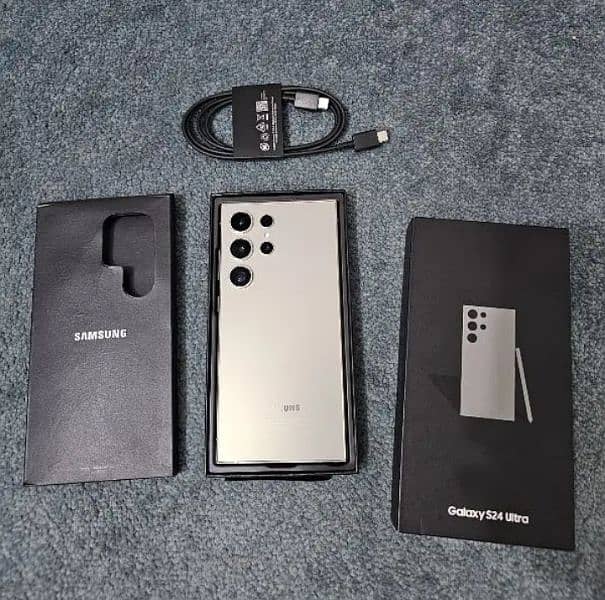 Samsung Galaxy S24 Ultra 5G full box 0