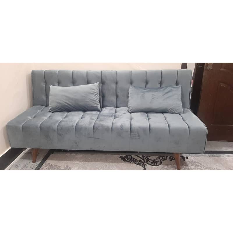 Brand new sofa cumbed size 36x72 standard 1