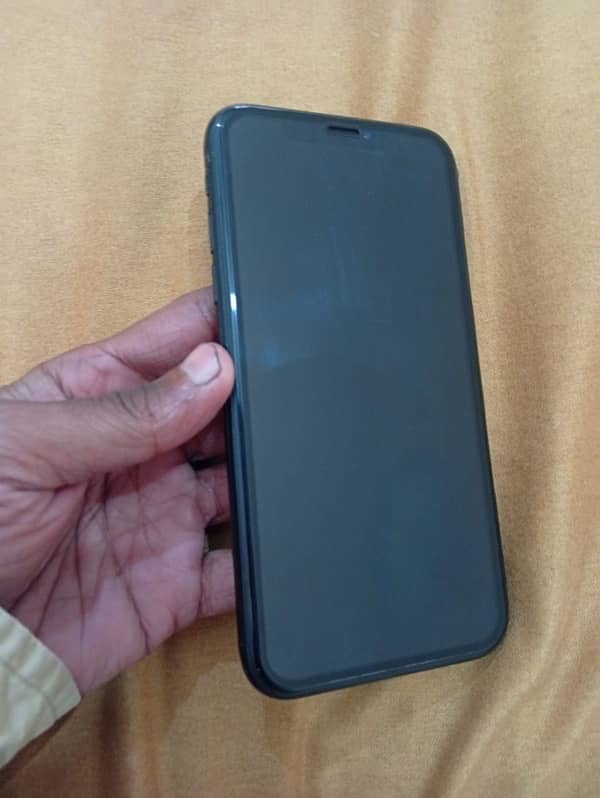 iPhone XR 64Gb Black 1