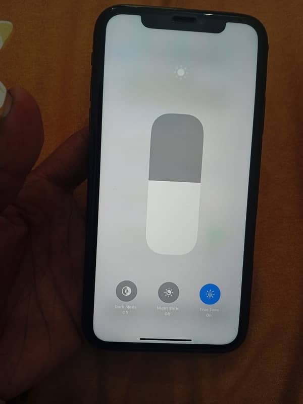 iPhone XR 64Gb Black 6