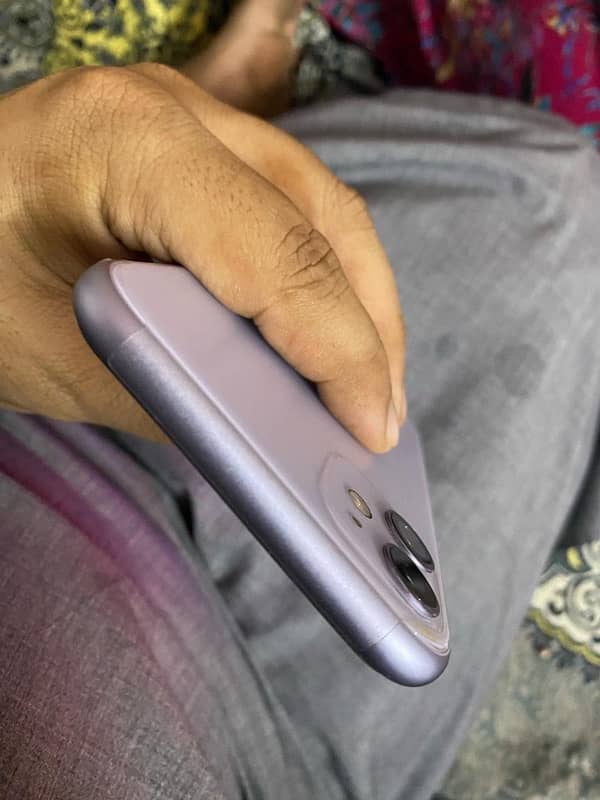 Iphone 11 64gb JV Purple color 10/9 Condition 1