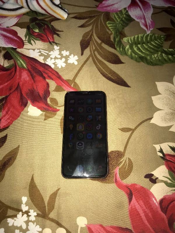 iphone 11 pro 3