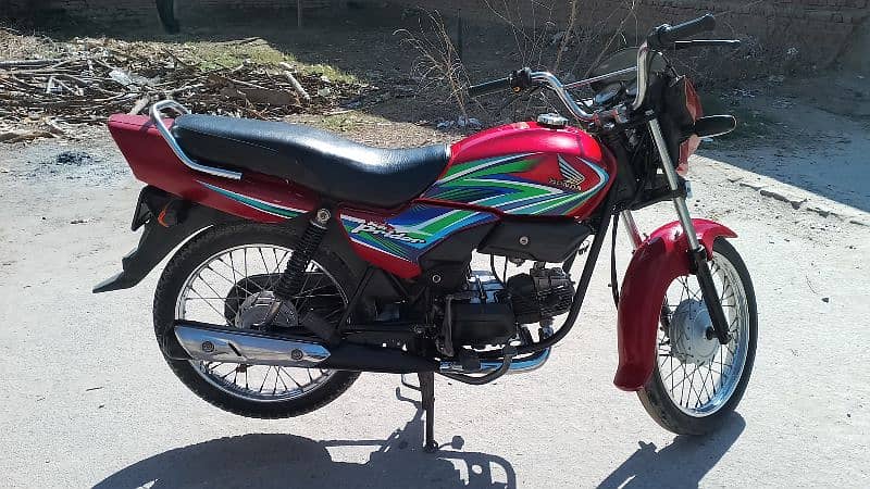 Honda pirdar 100 cc model 21 22 5