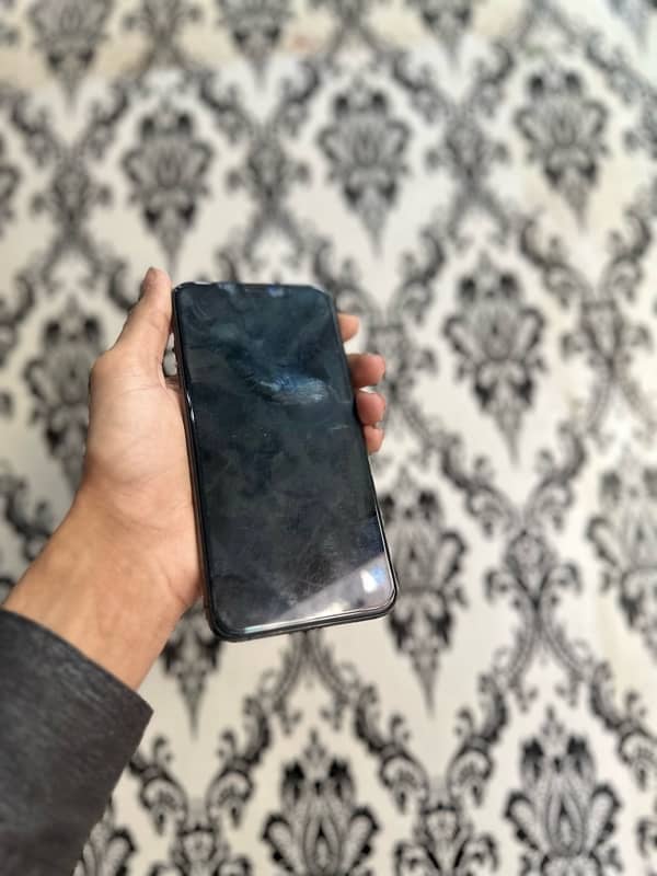 i phone xs max 256gb Factory unlocked 1