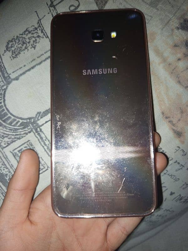 Samsung j4+ 32 gb panel braked 1