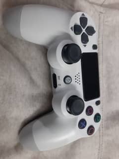 PS4 controller