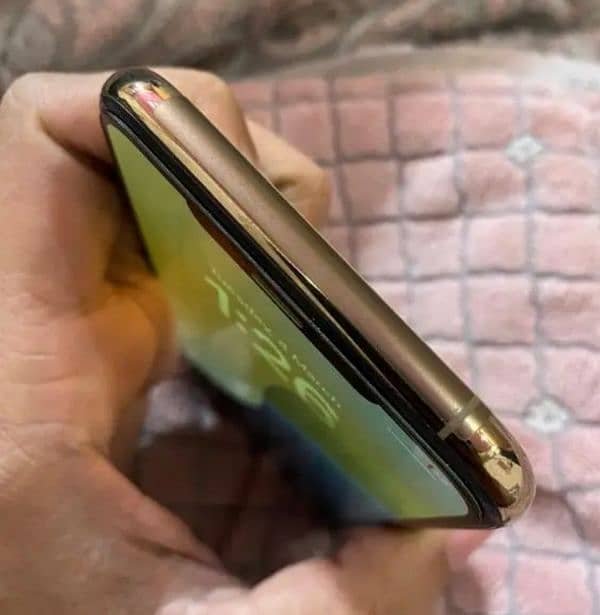 iphone 11 pro max 64gb PTA approved 5