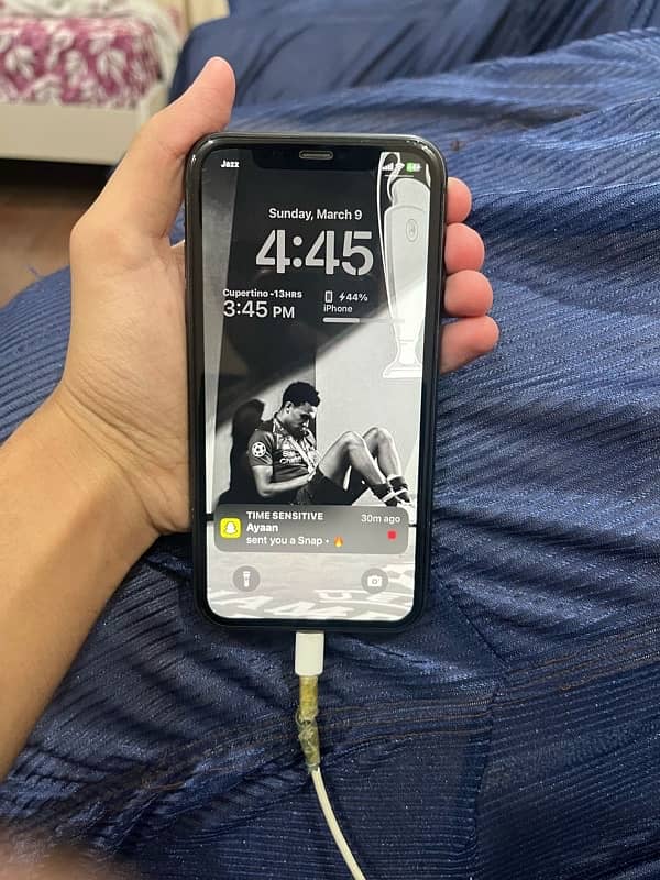 APPLE IPHONE 11 JV 64GB 1