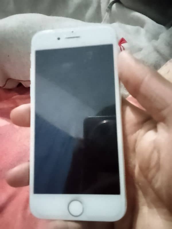 iPhone 7 32GB good condition 4