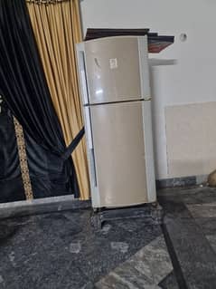 Dawlance Refrigerator urgent Sale