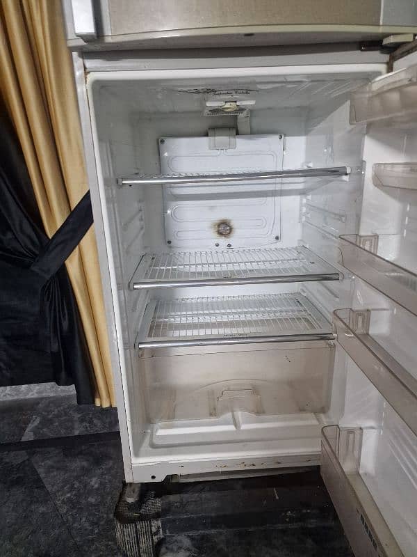 Dawlance Refrigerator urgent Sale 3