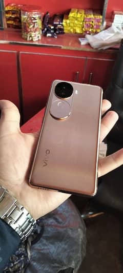 Vivo v40e lush condition 10/10 hai 12/256