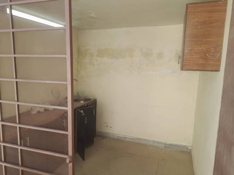 One Bedroom 3rd floor For Rent , 10 Marla House 1 Bedroom PORTION Available ( Gas & water boring ) 2 mint distance highway 3