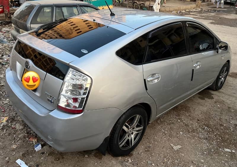 Urgently Sale Toyota Prius S 2006/12 6