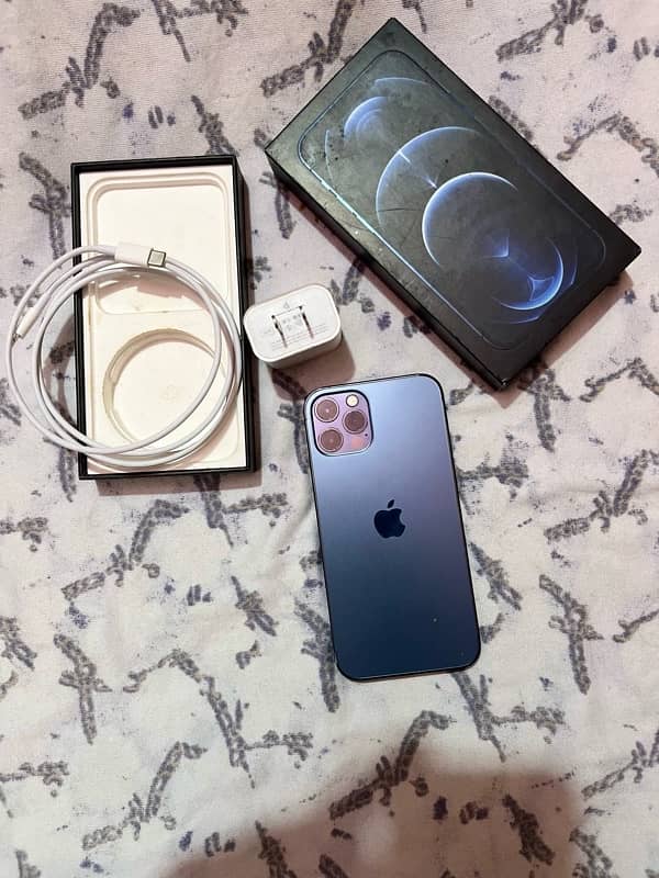 iPhone 12pro 128gb approved with box 2