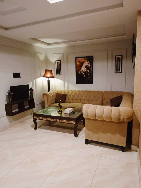 Per day luxury studio apartment in bahria town 4