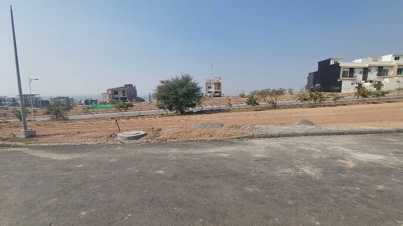 5 Marla Boulevard Back Open Plot with Extra Green Land M Block, Bahria Town Rawalpindi Phase 8 10