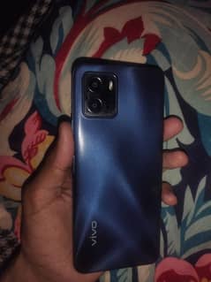 vivo y15c with box and charger