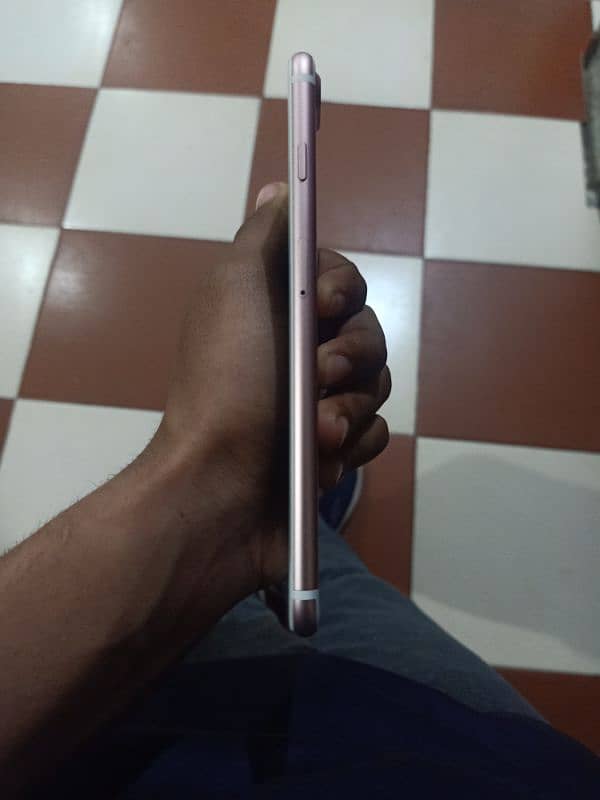 Iphone 7 plus Non pta 32gb 10/10 condition for urgent sale 2