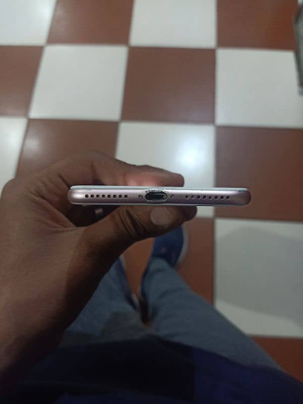 Iphone 7 plus Non pta 32gb 10/10 condition for urgent sale 4