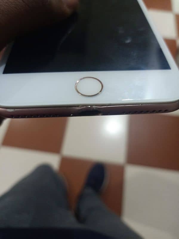 Iphone 7 plus Non pta 32gb 10/10 condition for urgent sale 5