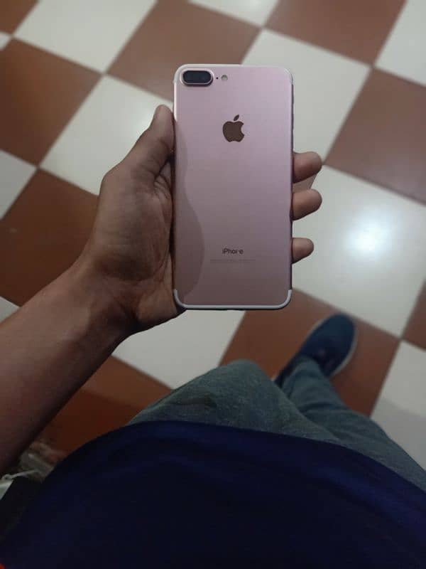 Iphone 7 plus Non pta 32gb 10/10 condition for urgent sale 6