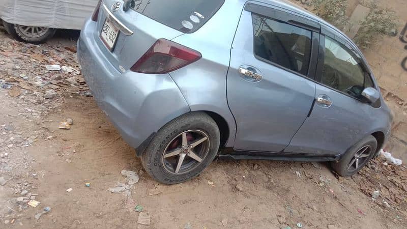 Toyota Vitz 2011 /14 3