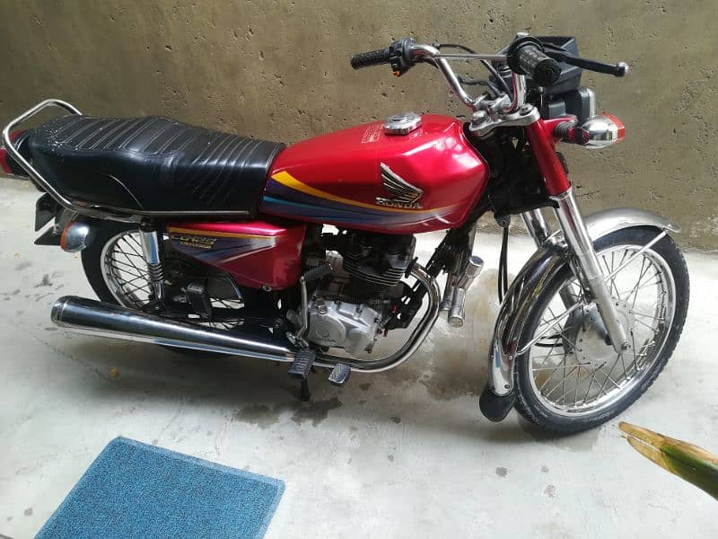 Honda cg125 2010 model 4