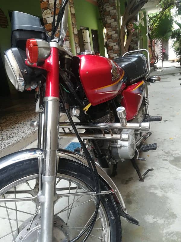 Honda cg125 2010 model 6