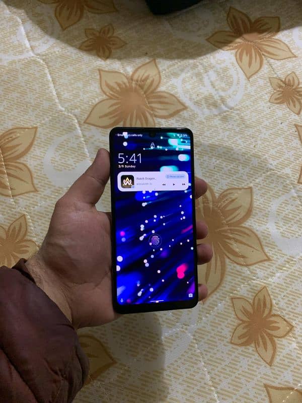 Sharp Aquos Zero 5g Basic 2