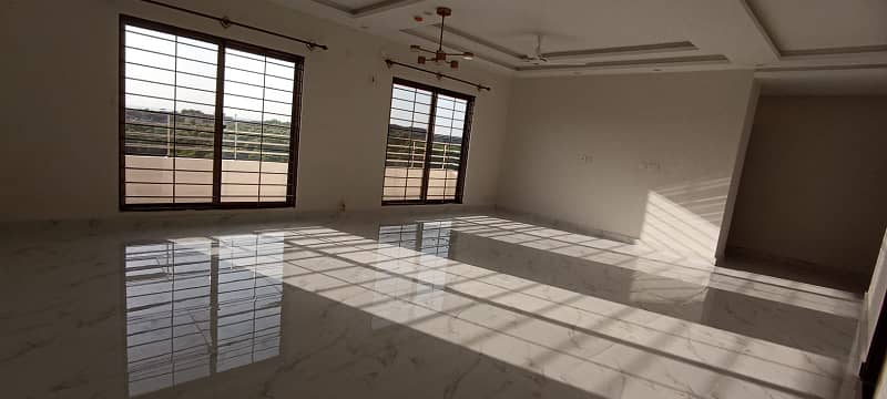 Spacious 3-Bed Apartment for Sale in Askari 13, Rawalpindi Scenic Views - Prime Location 10