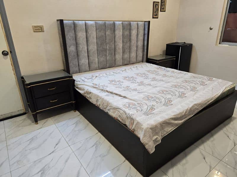 Almost New Complete Bedroom Set For Sale 0